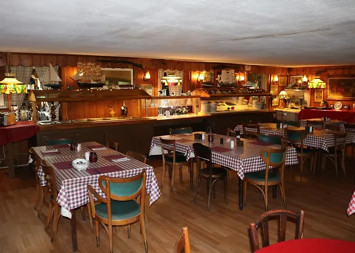 Colonial Inn